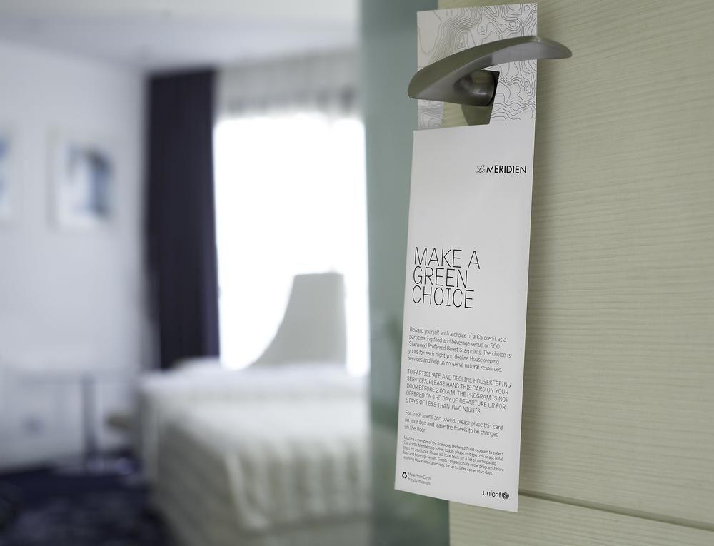 Le Meridien Ал Хубар Екстериор снимка A door hanger