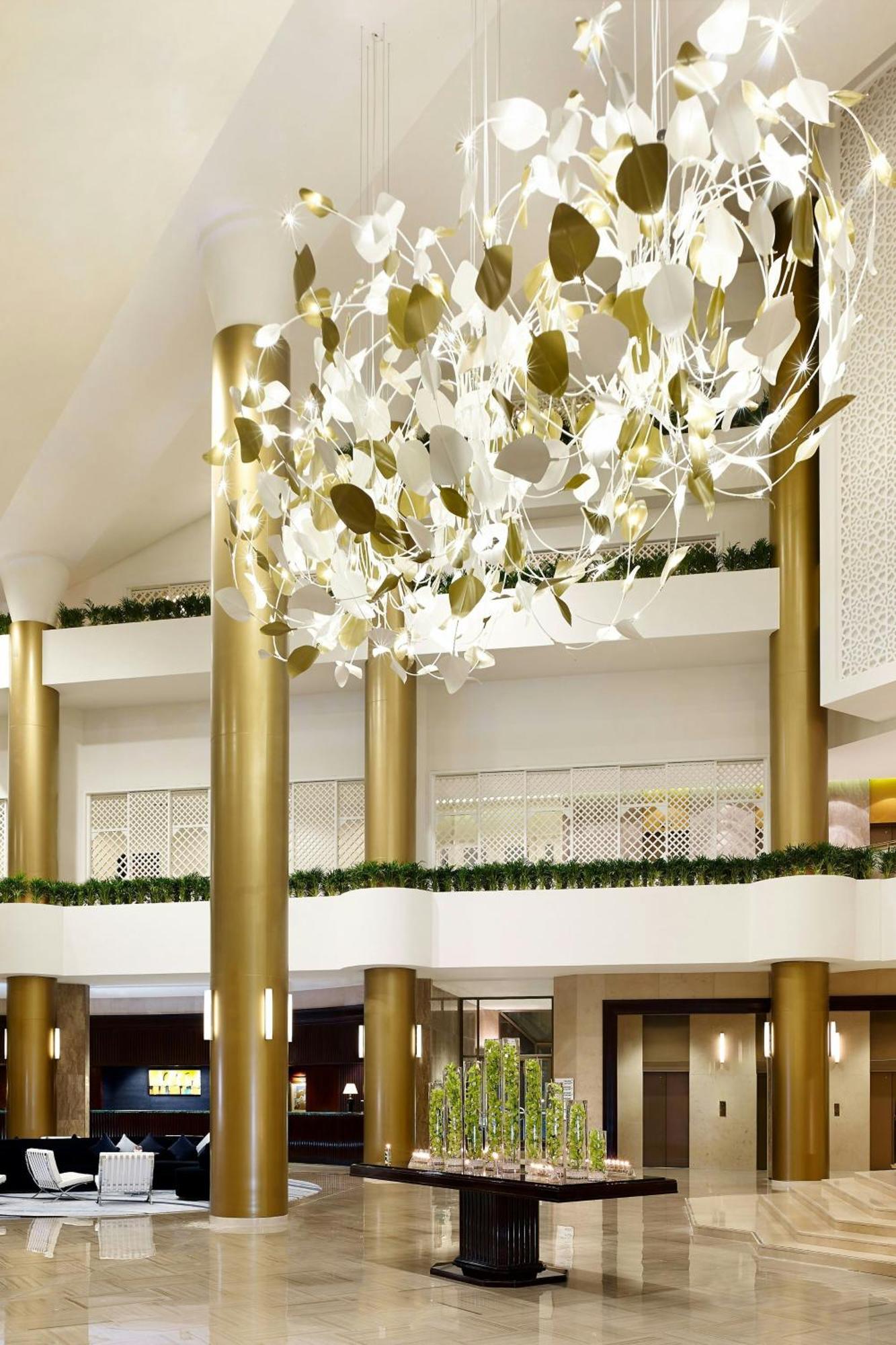 Le Meridien Ал Хубар Екстериор снимка The interior of the hotel