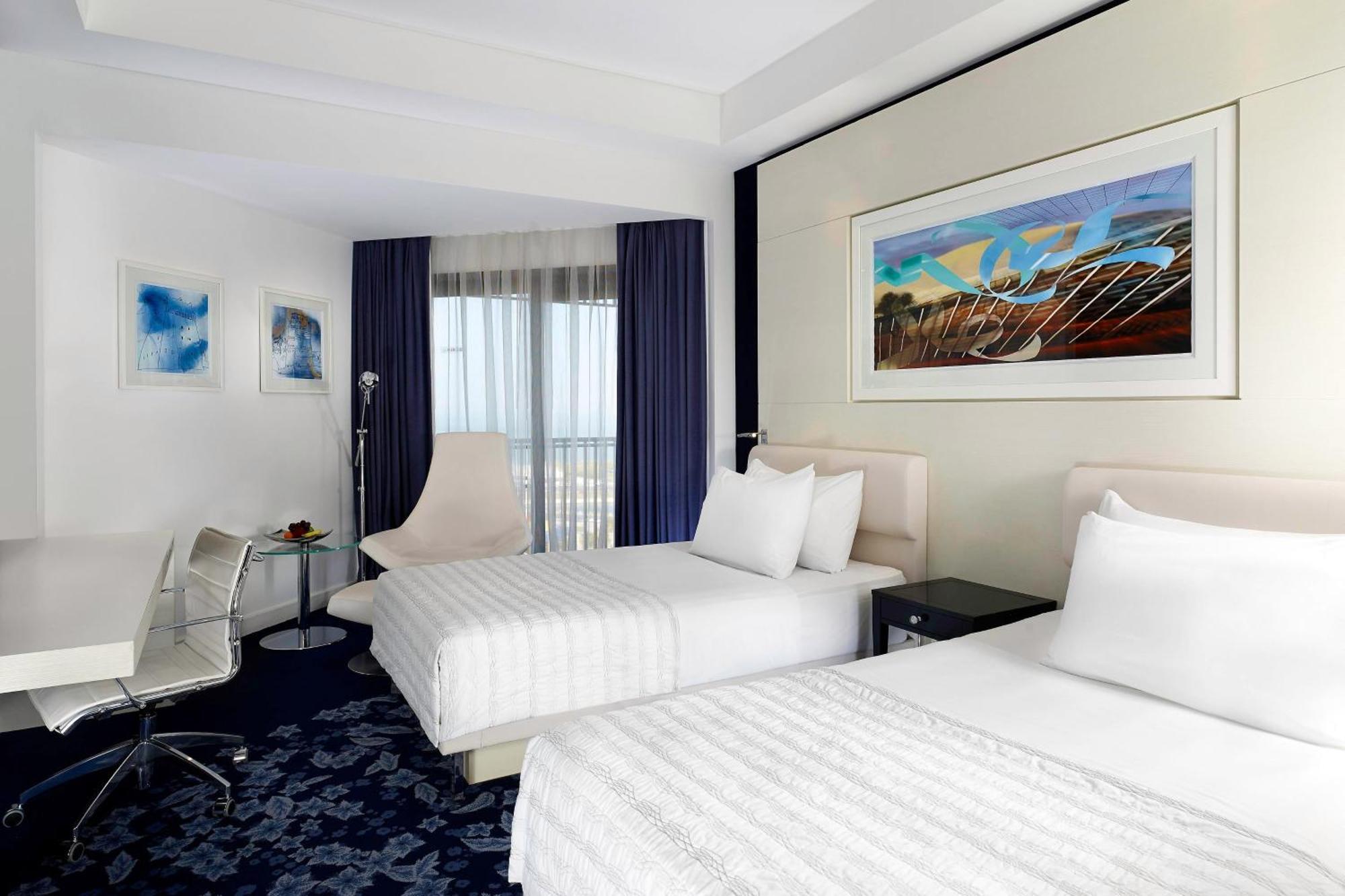 Le Meridien Ал Хубар Екстериор снимка A room at the hotel